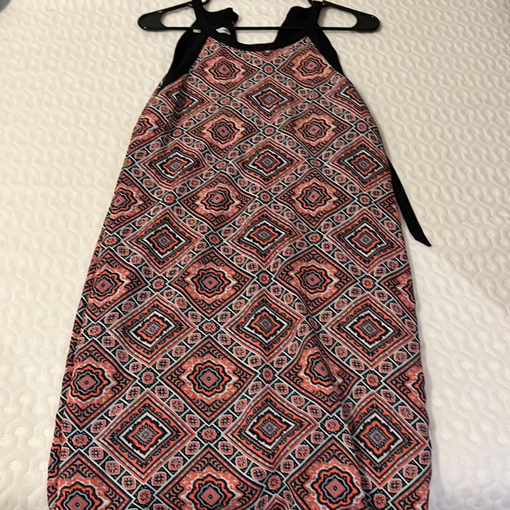 Pink, geometric pattern dress